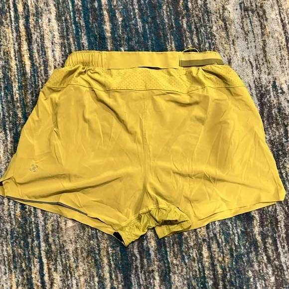 Lululemon Mens Medium 7inch Athletic Shorts - Picture 2 of 3